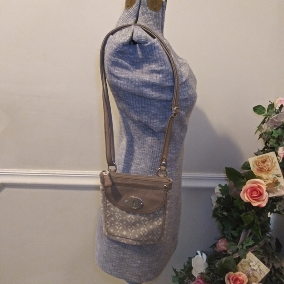 Fossil Leather Trimmed Taupe & Ivory Metallic Brocade Convertible Crossbody - Picture 10 of 15